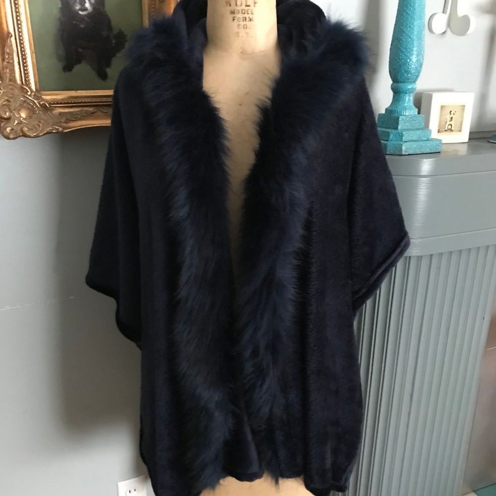 Navy Velvet Hooded Cape with Faux Fur Trim
